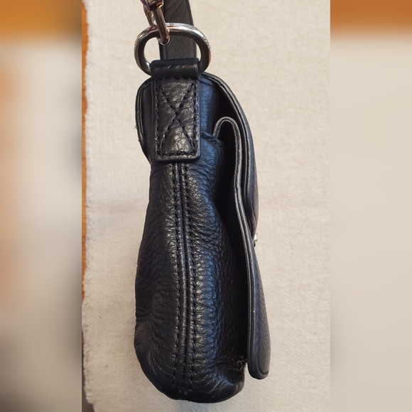 DKNY Black Leather Shoulder Bag with Leather & Goldtone Chain Strap - Picture 9 of 14